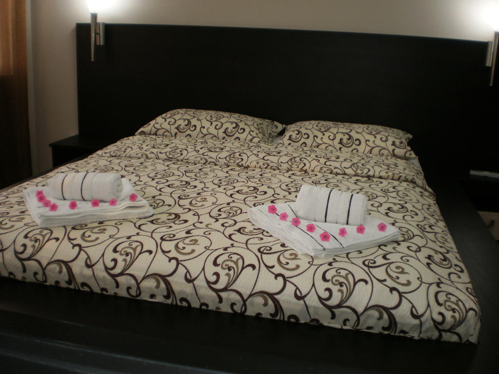 Garni Hotel Kaca Kragujevac Zewnętrze zdjęcie